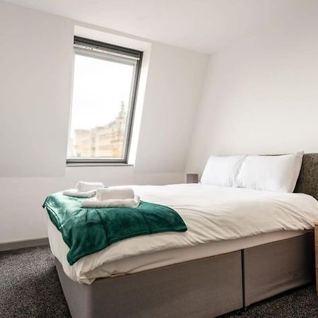 Modern 1 Bed Budget Apartment In Central هاليفاكس المظهر الخارجي الصورة